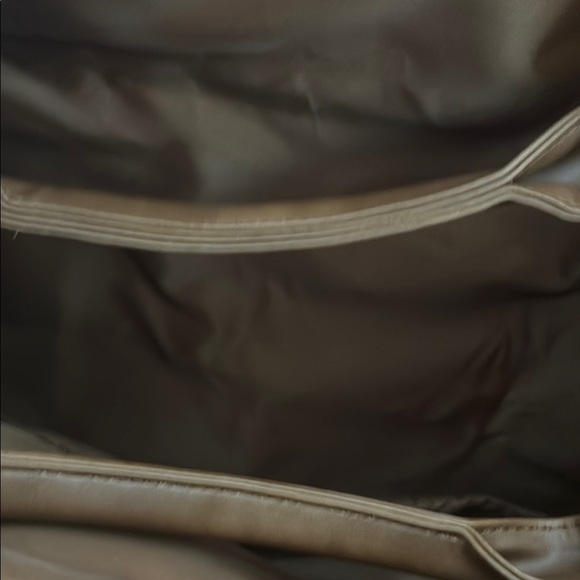 Guess Iconic Brown Tote Bag - Picture 5 of 5